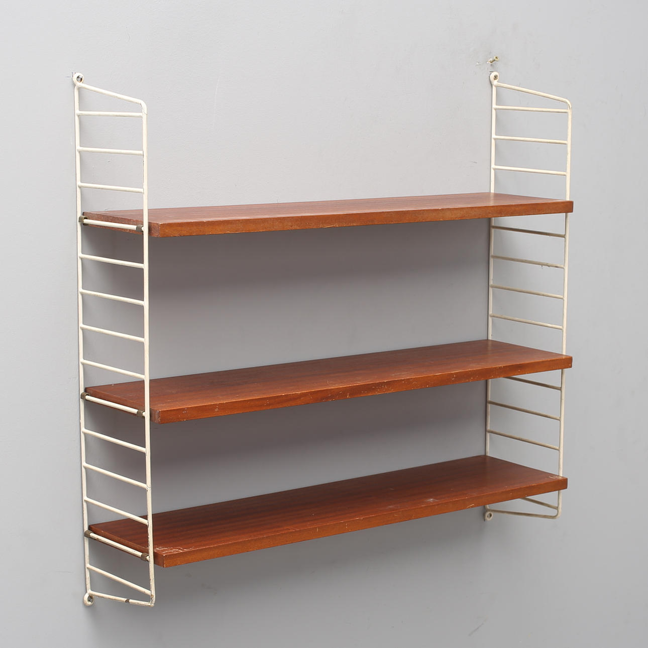 STRINGHYLLA, 1900-talets mitt.