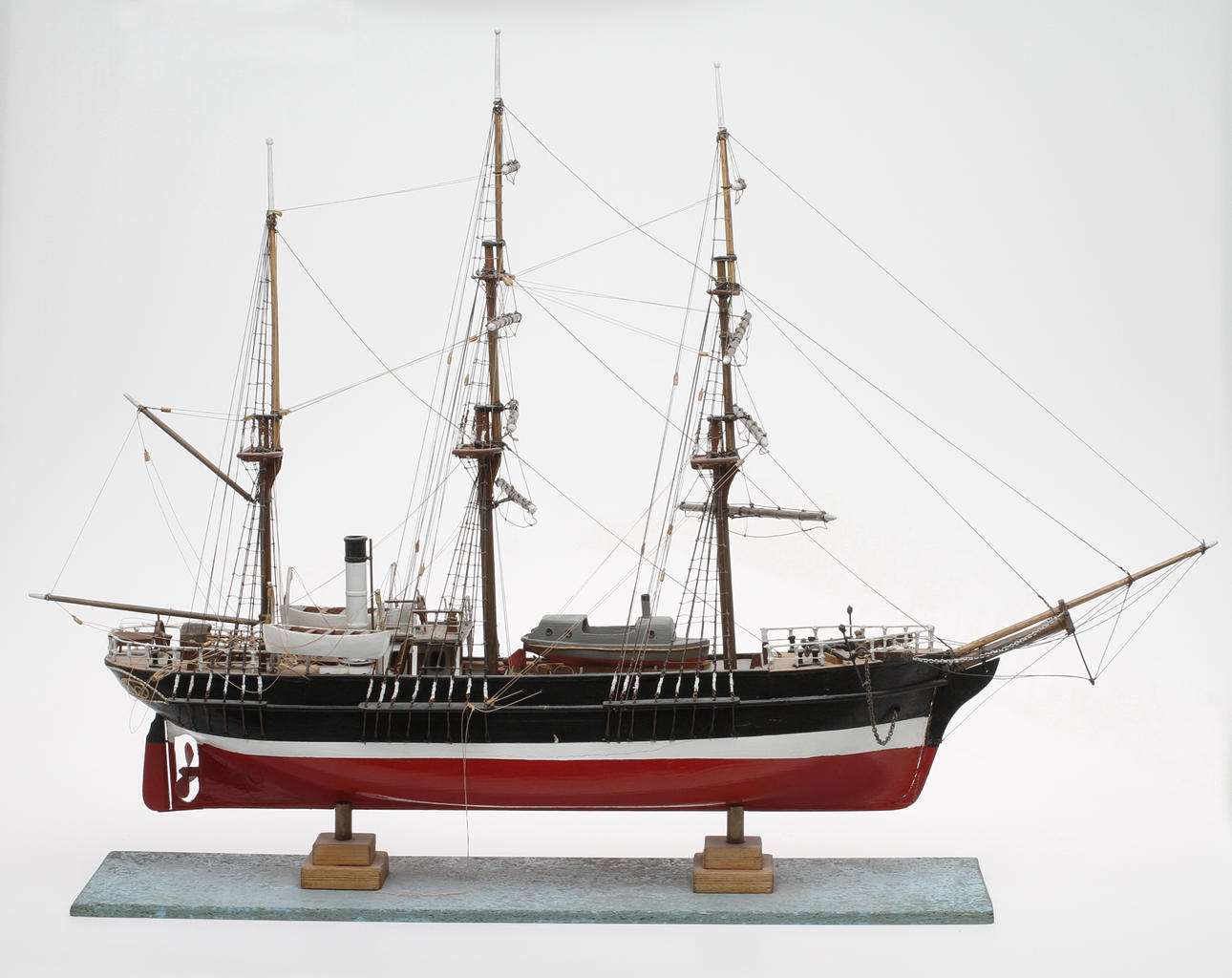 FARTYGSMODELL, tremastad bark, 1900-tal.