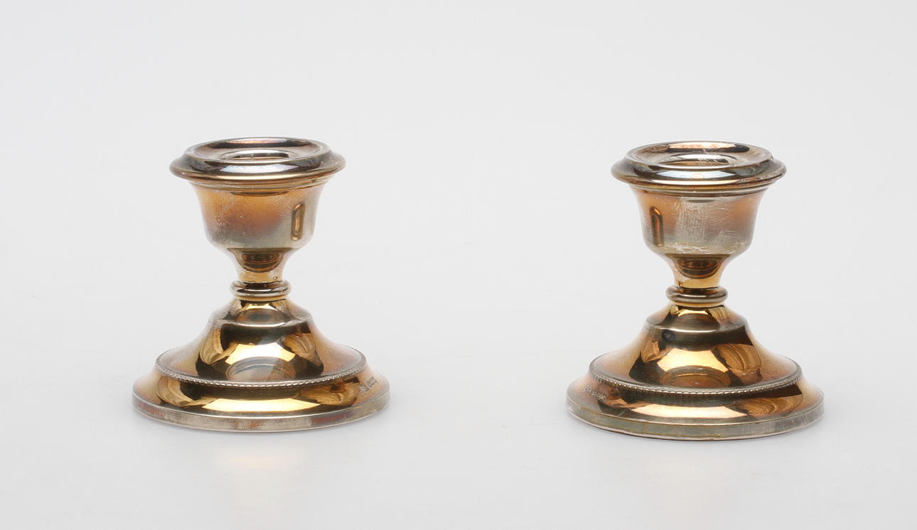 LJUSSTAKAR, ett par, silver, Birmingham, England.