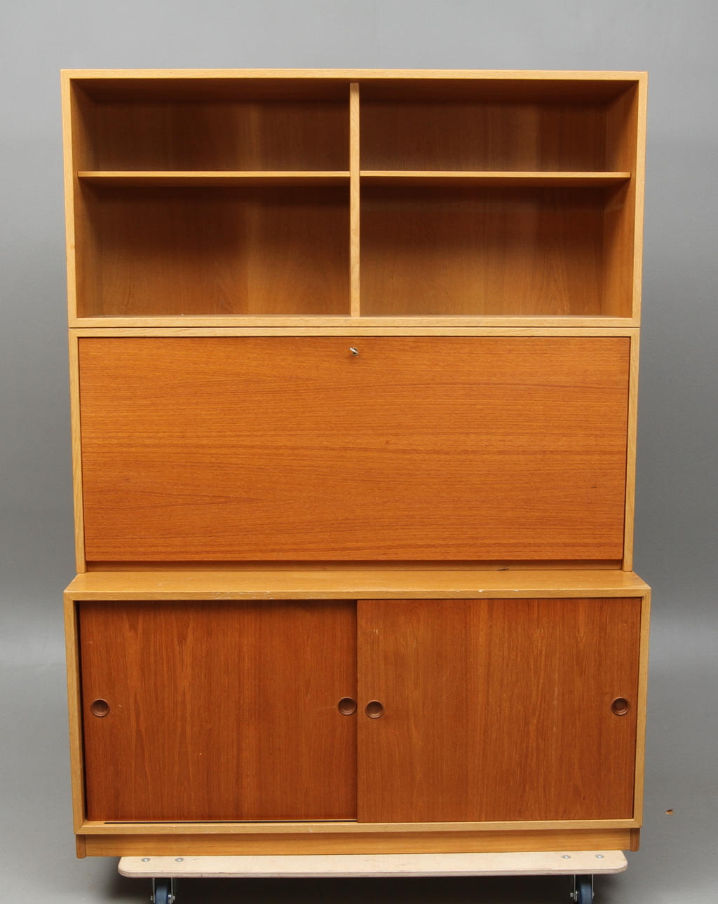 SKRIVSKÅP, trol. Børge Mogensen, 1900-tal.