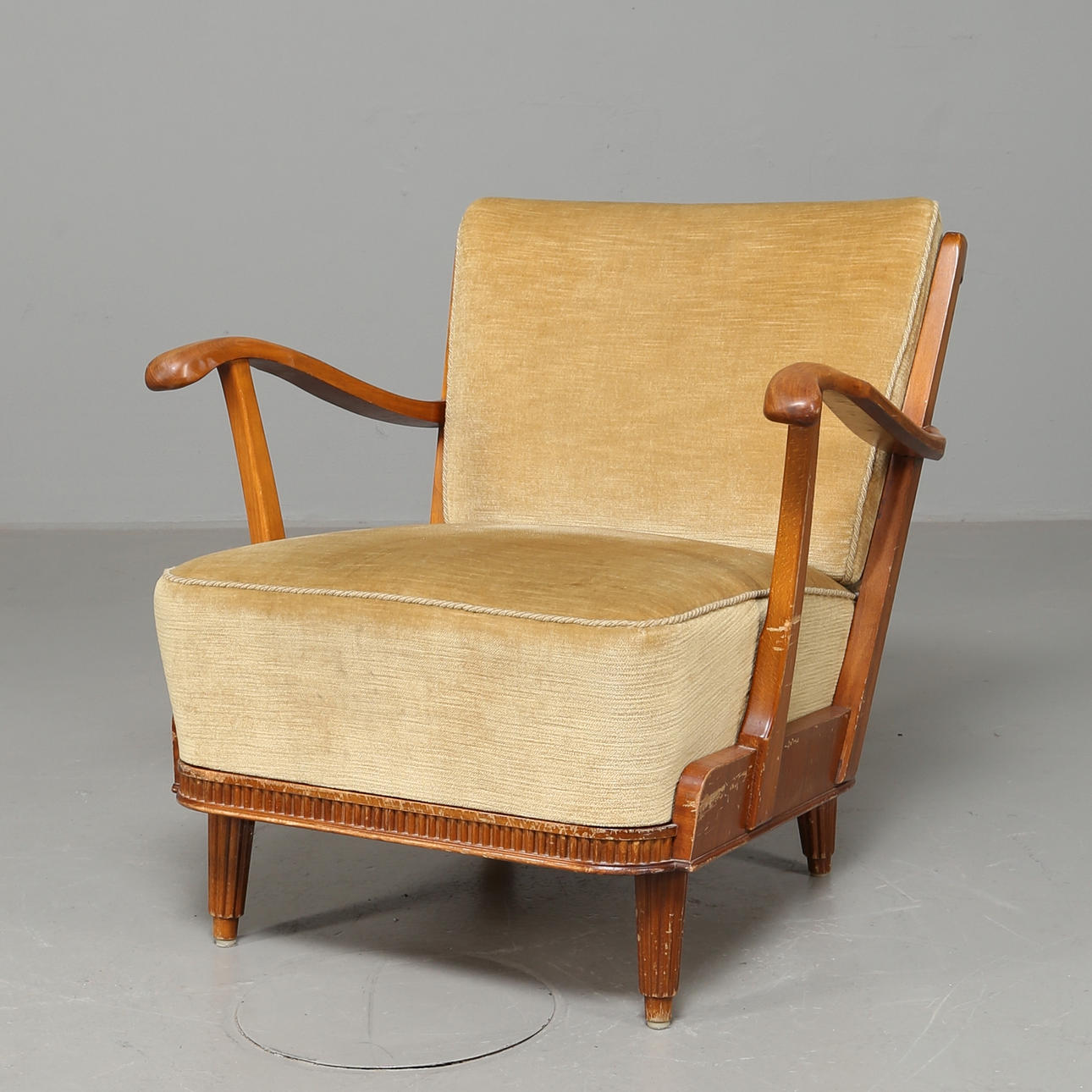 SVANTE SKOGH. Fåtölj, Förenade Möbler, Linköping, 1940-tal.
