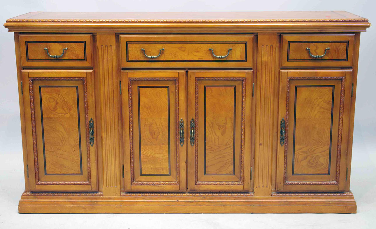 SKÄNK, mahogny, 1900-tal.