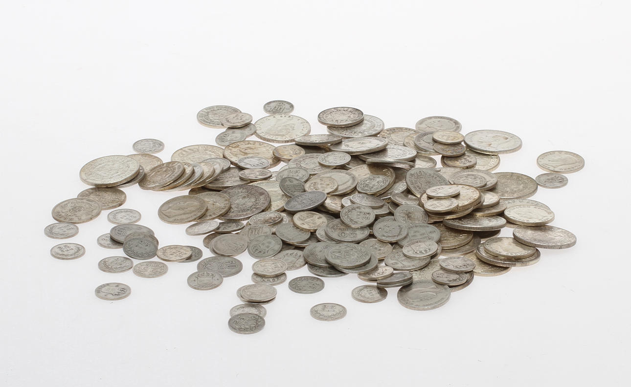 PARTI MYNT, silver, tot vikt ca 1115 g.