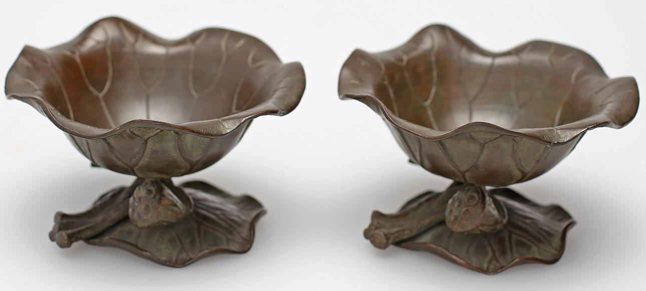 RÖKELSEKAR, ett par, brons, Kina, 1900-tal.