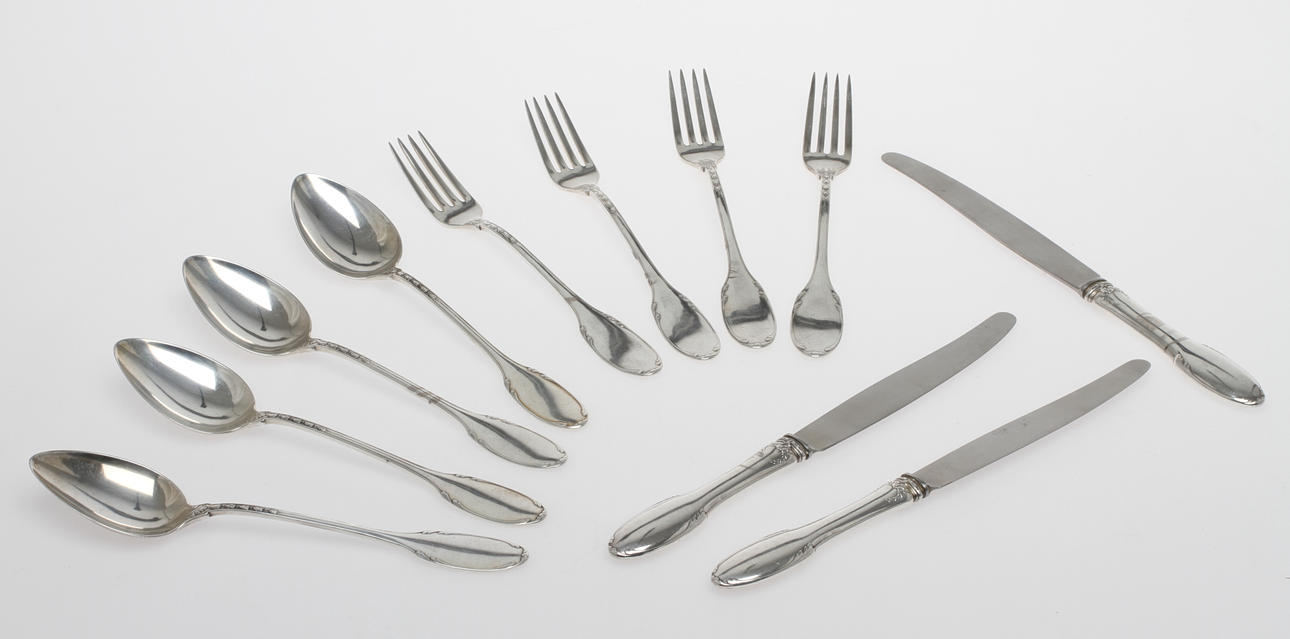 BESTICK, 11 delar, silver, W A Bolin, Stockholm, 1920/30-tal. Tot vikt inkl knivar ca 758 gram.