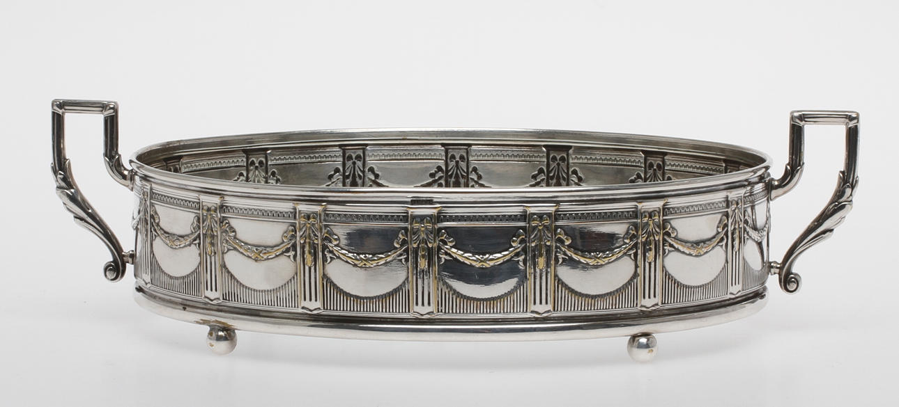 JARDINJÄR nysilver med glasbotten, GAB Guldsmedsbolaget, sekelskiftet 1800/1900.