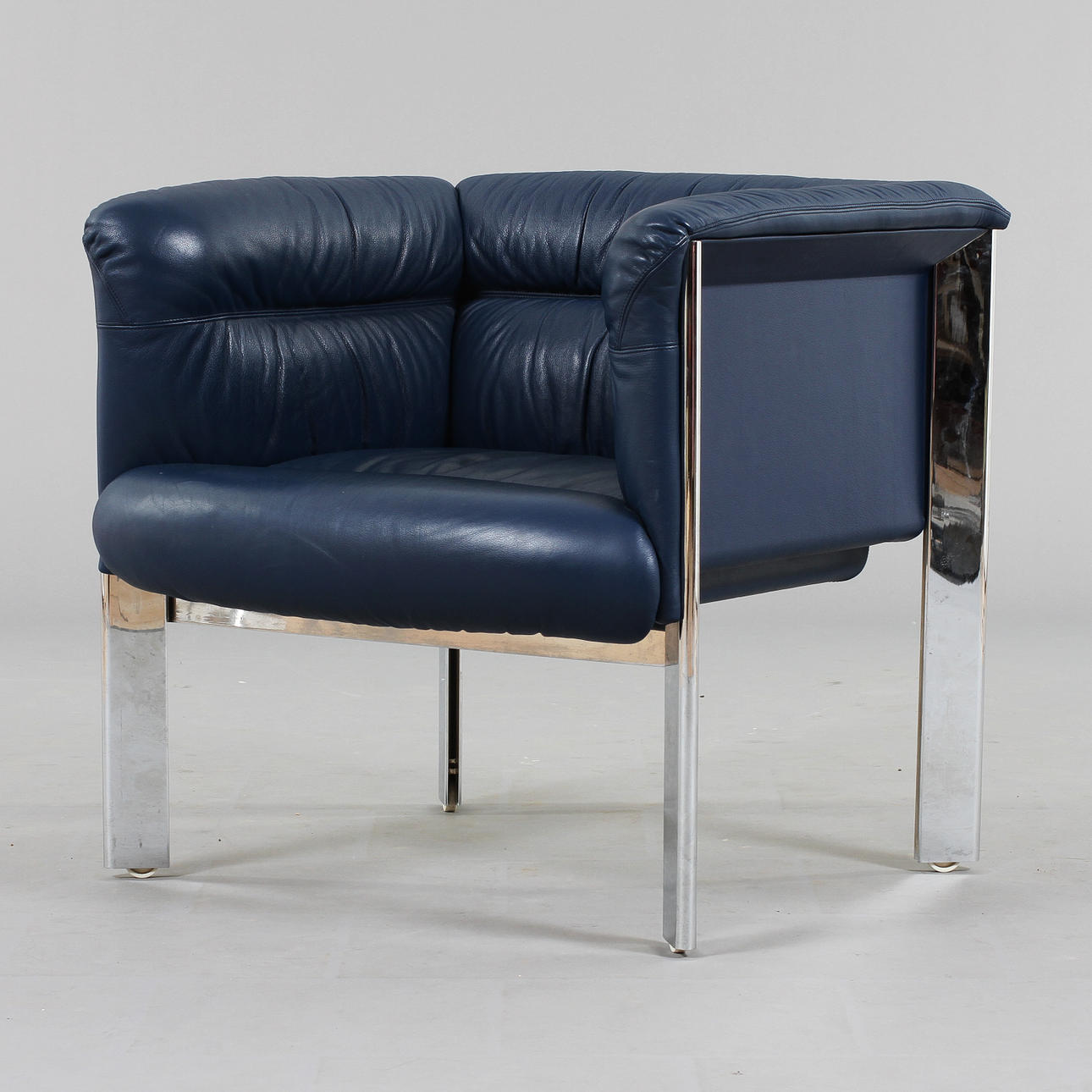 FÅTÖLJ, Poltrona Frau Interlude, 1900-talets andra hälft.