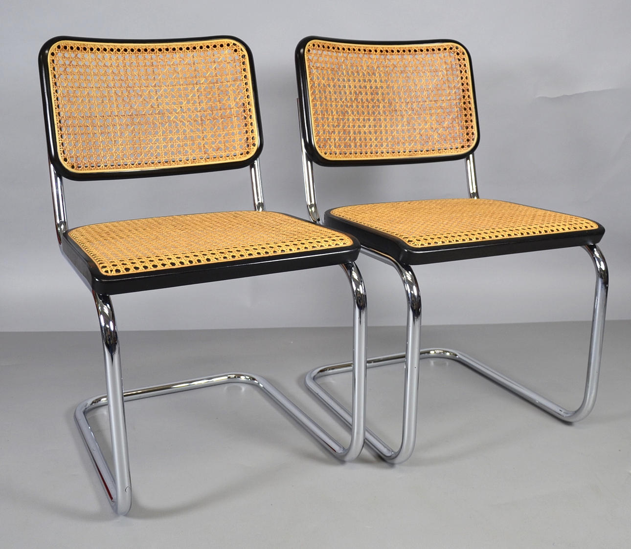 MARCEL BREUER. 2 FREISCHWINGER S32 FÜR THONET.