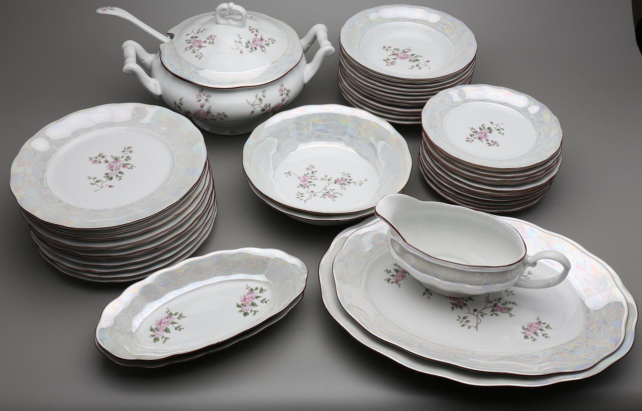 MATSERVIS, Polen, 44 delar.