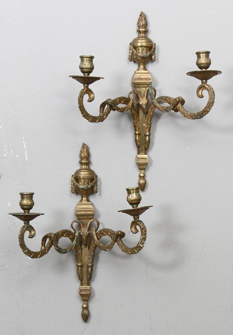 APPLIQUER, ett par, mässing, Louis XVI-stil, 1900-tal.