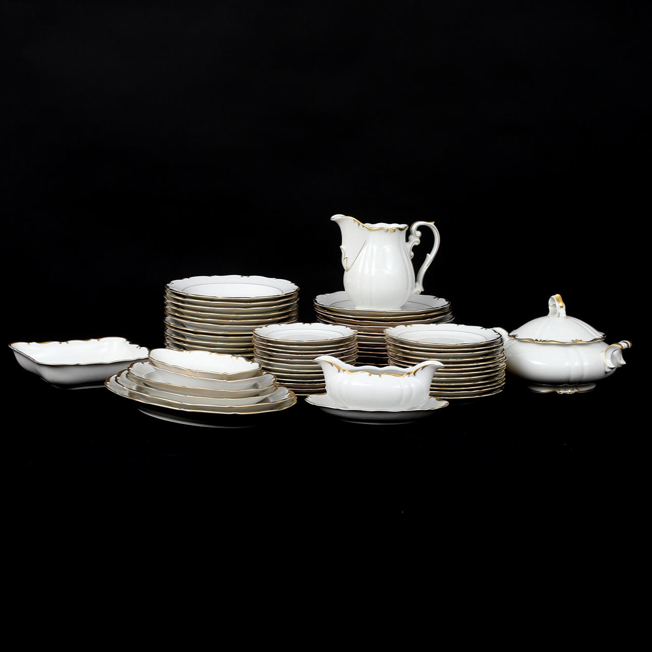 DINING SET Bavaria Schlottenhof, rococo style, 58 pieces.