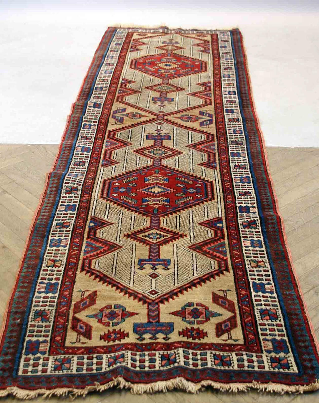 ORIENTMATTA, galleri, 340 x 94 cm.