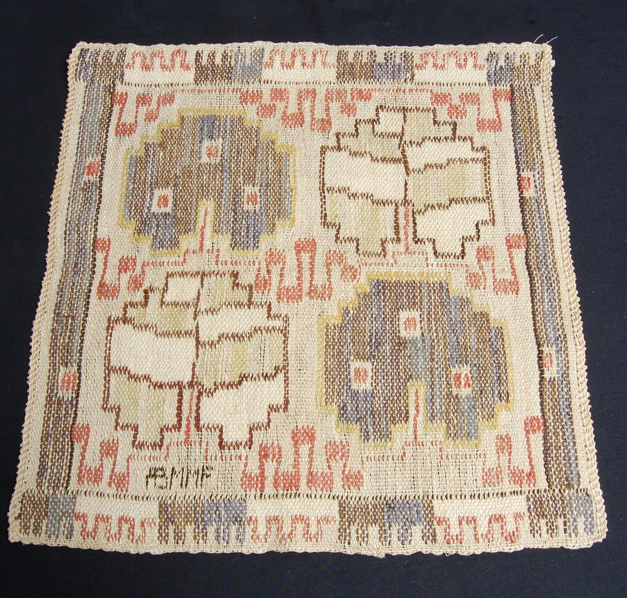 MÄRTA  MÅÅS-FJETTERSTRÖM AB. vävnad.