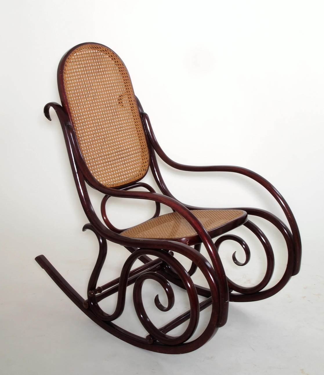 GYNGESTOL, THONET, JACOB & JOSEF KOHN.