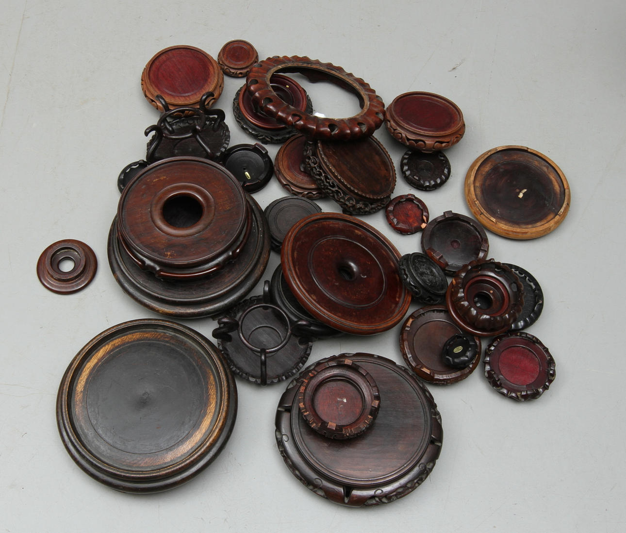 SOCKLAR, trä, Kina.