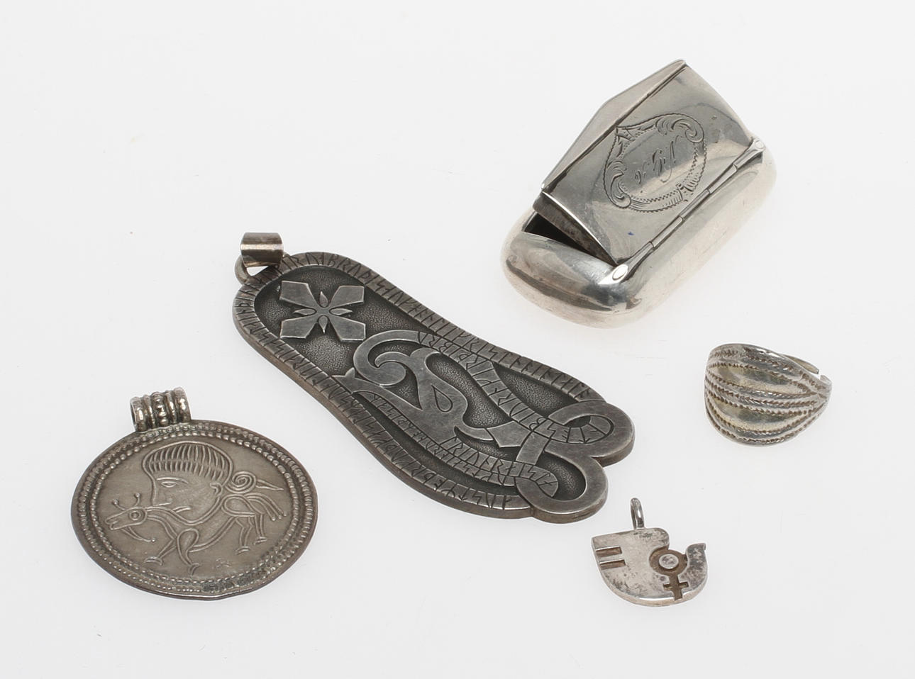 SMYCKEN med mera, 5 delar, silver, 1900-tal.