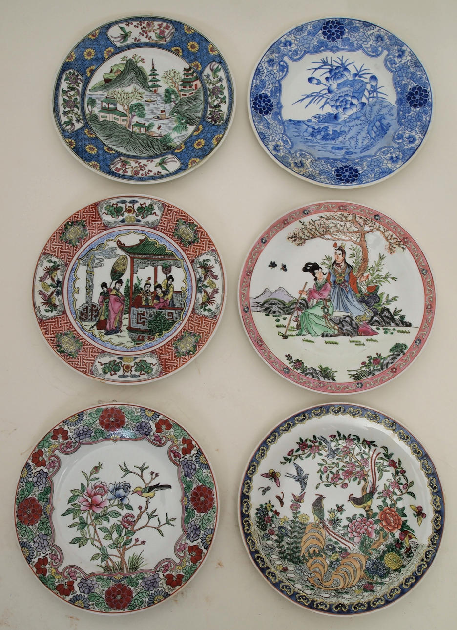 SIX PLATES + ONE DISH, PORCELAIN CHINA, 1900s.