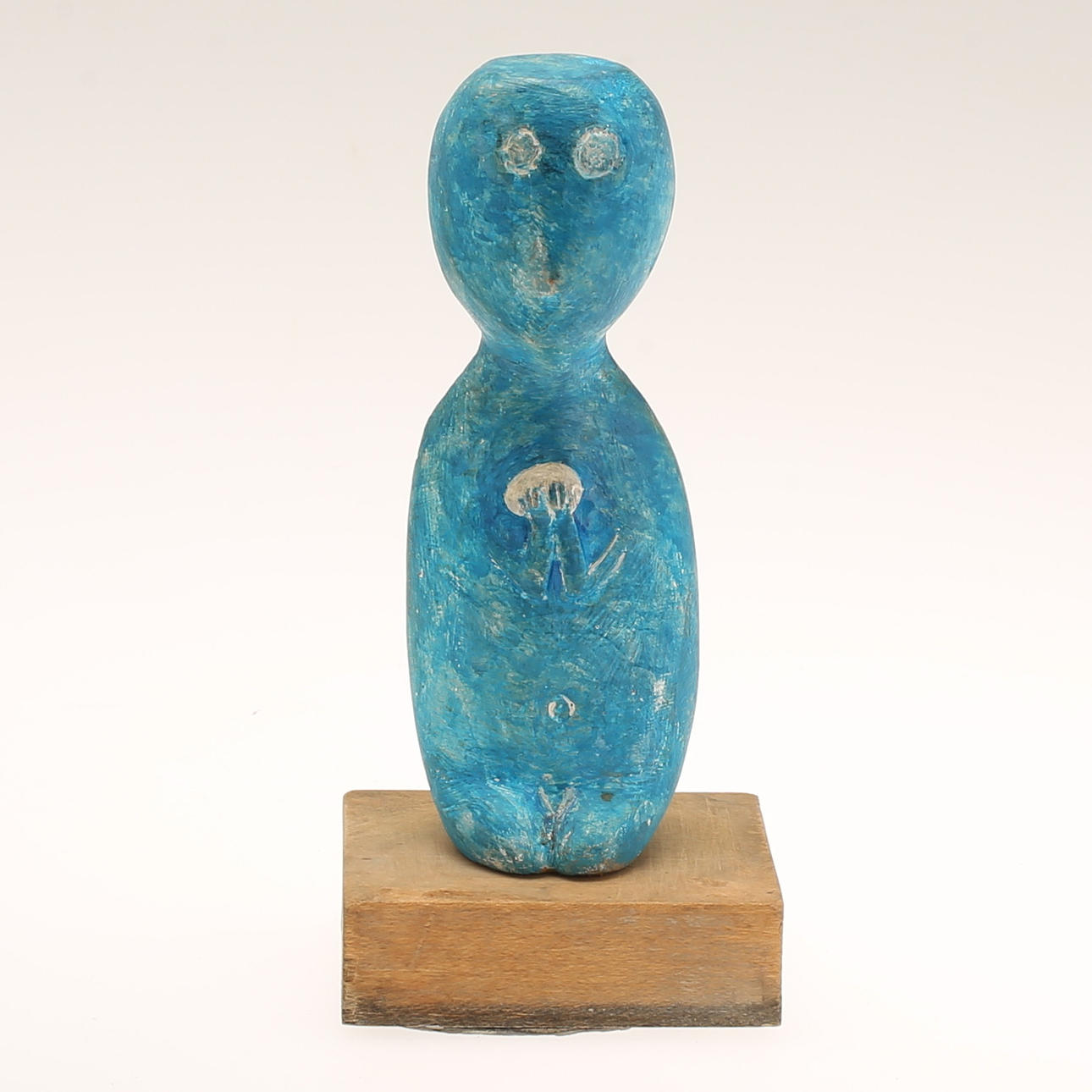 HELGA HENSCHEN. The figurine signed HH.