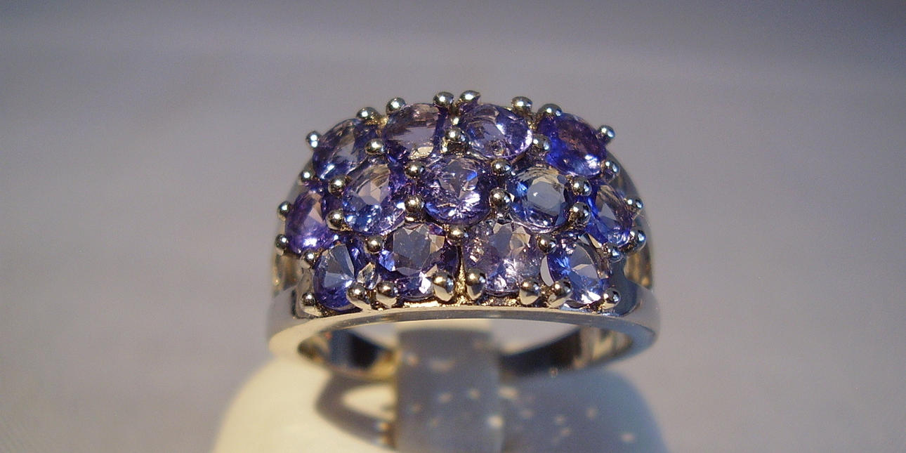 TANZANITE CLUSTER RING 2 ct.