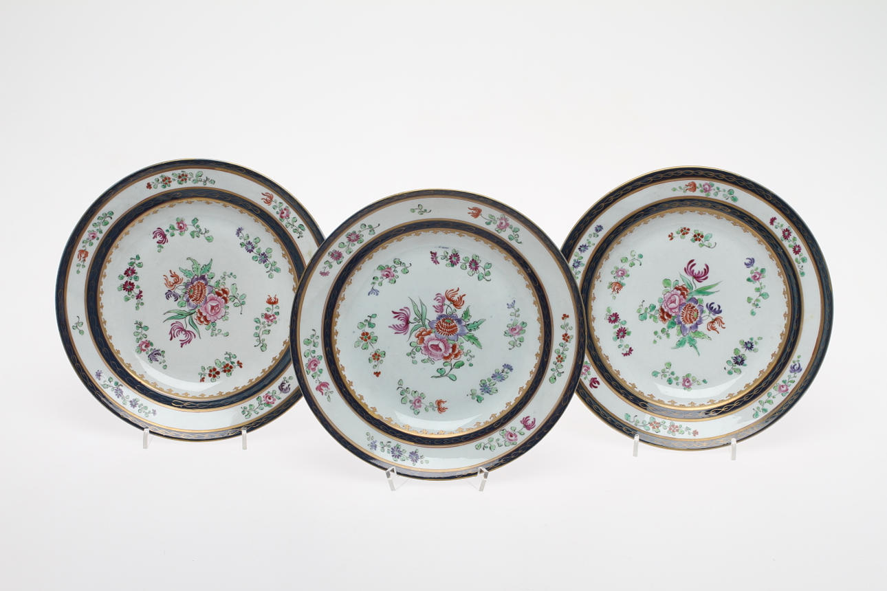 TALLRIKAR, 3 st, porslin, trol Europa.