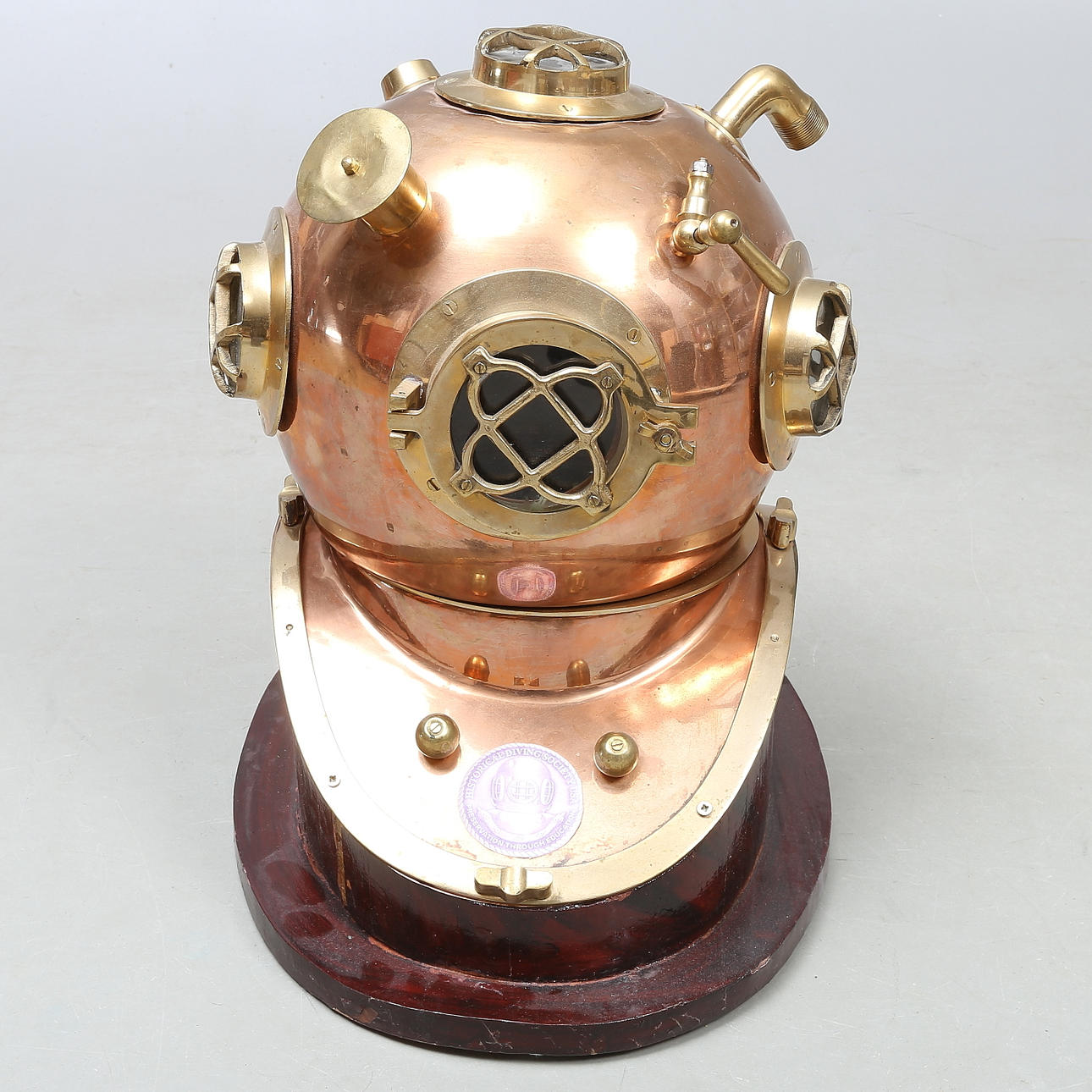 DYKKERHJELM, replika, messing & kobber, USA, 1900-tallet.