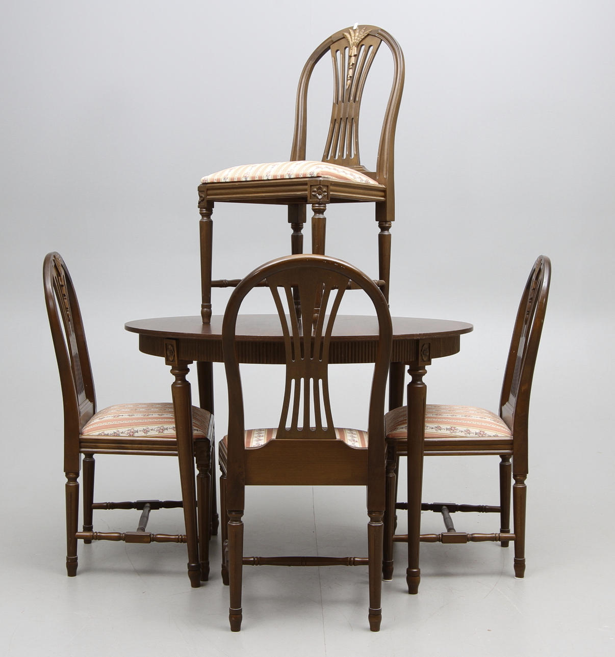 MATSALSMÖBEL, Gustaviansk stil, 5 delar. 1900 tal.