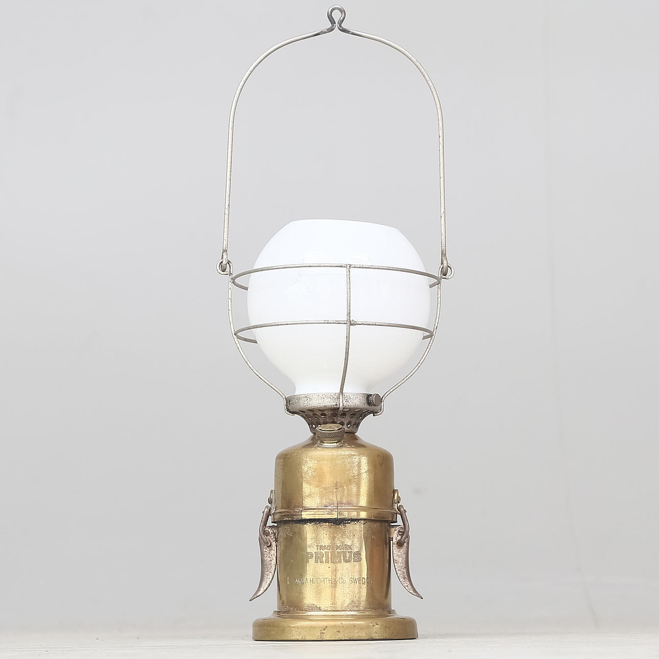 KARBIDLYKTA, Primus.