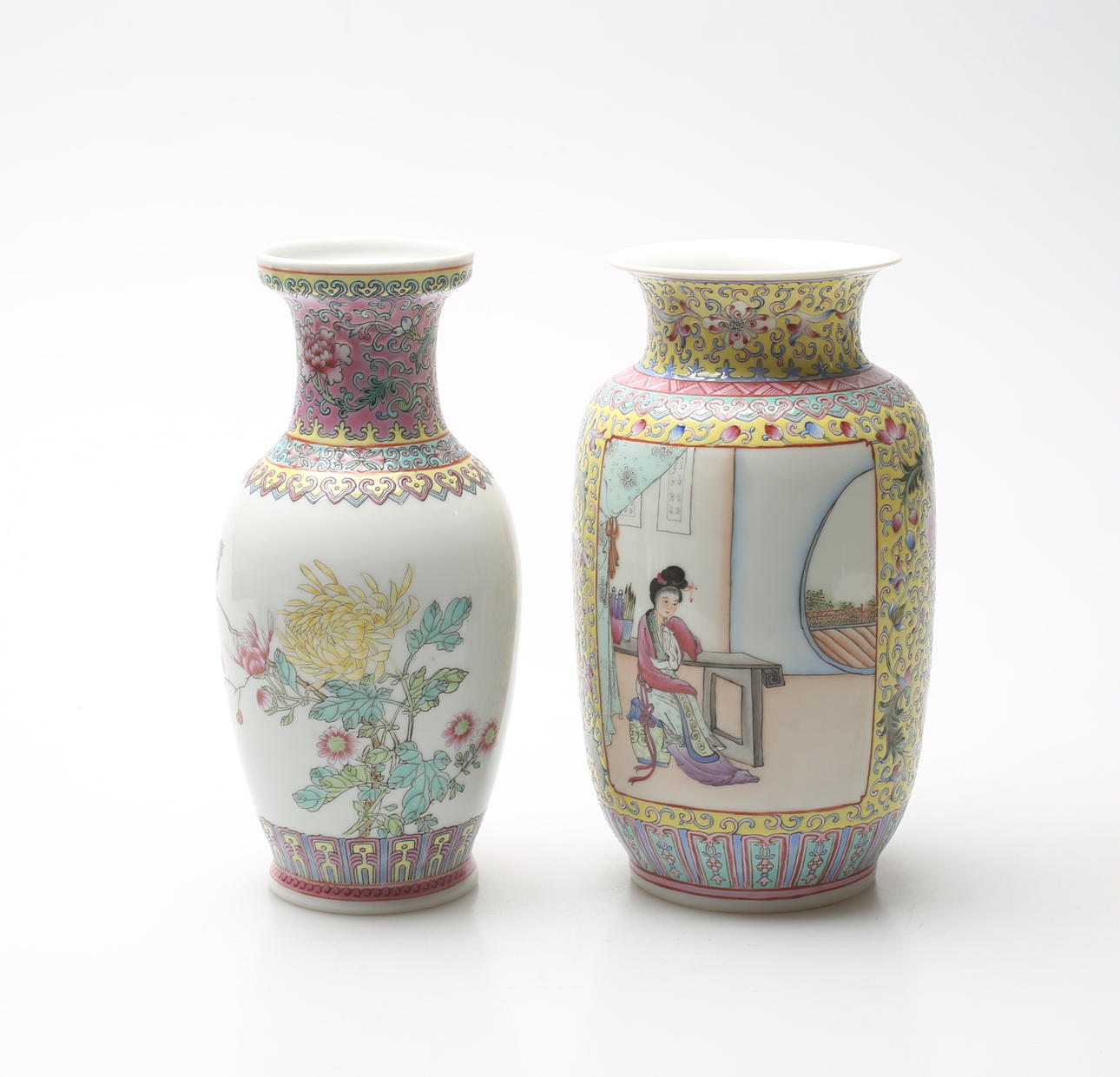 VASEN, 2 Stück, Porzellan, China.