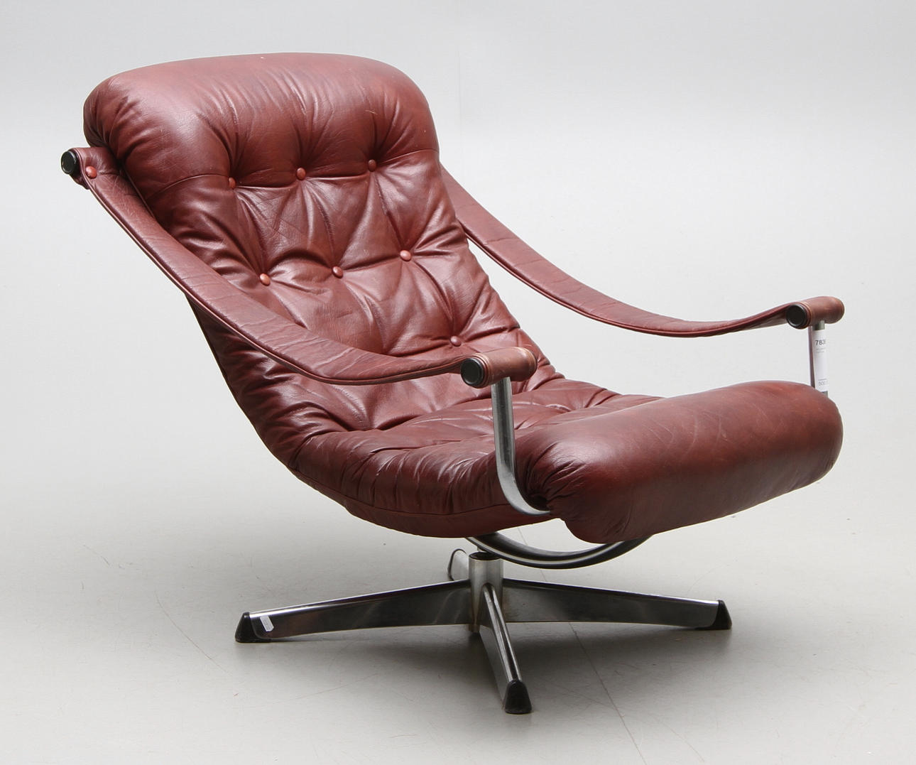 SNURRFÅTÖLJ, 1970-tal.