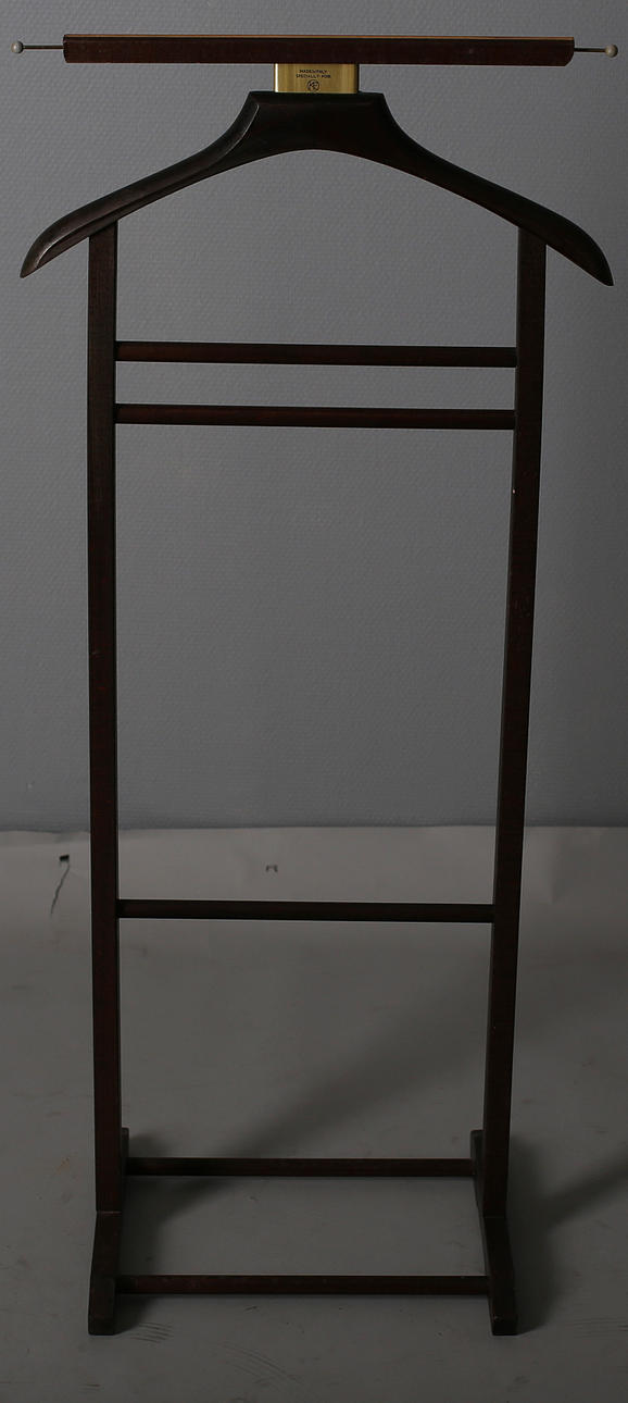 HERRBETJÄNT, tillverkad i Italien för KF.