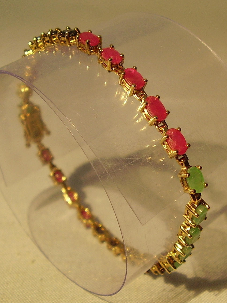 SMARAGD - RUBIN - SAPHIR ARMBAND.