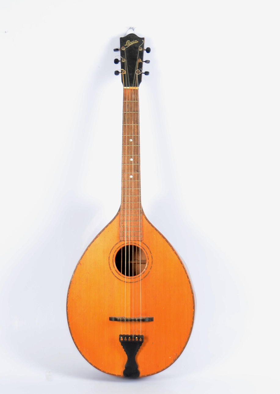 GITARRLUTA, Herman Carlsson Levin, Göteborg.