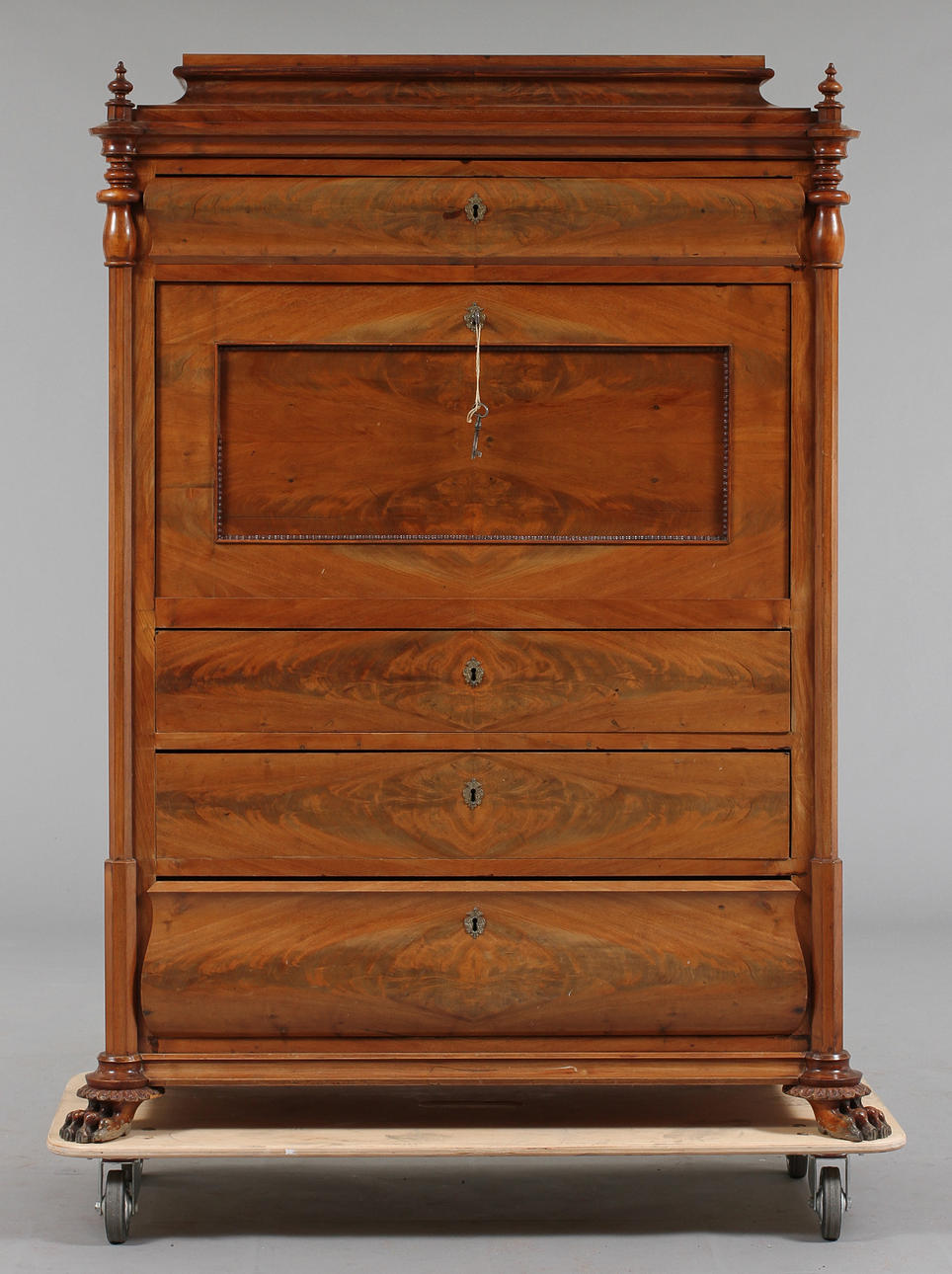 CHIFFONJÉ, 1800-talets slut.