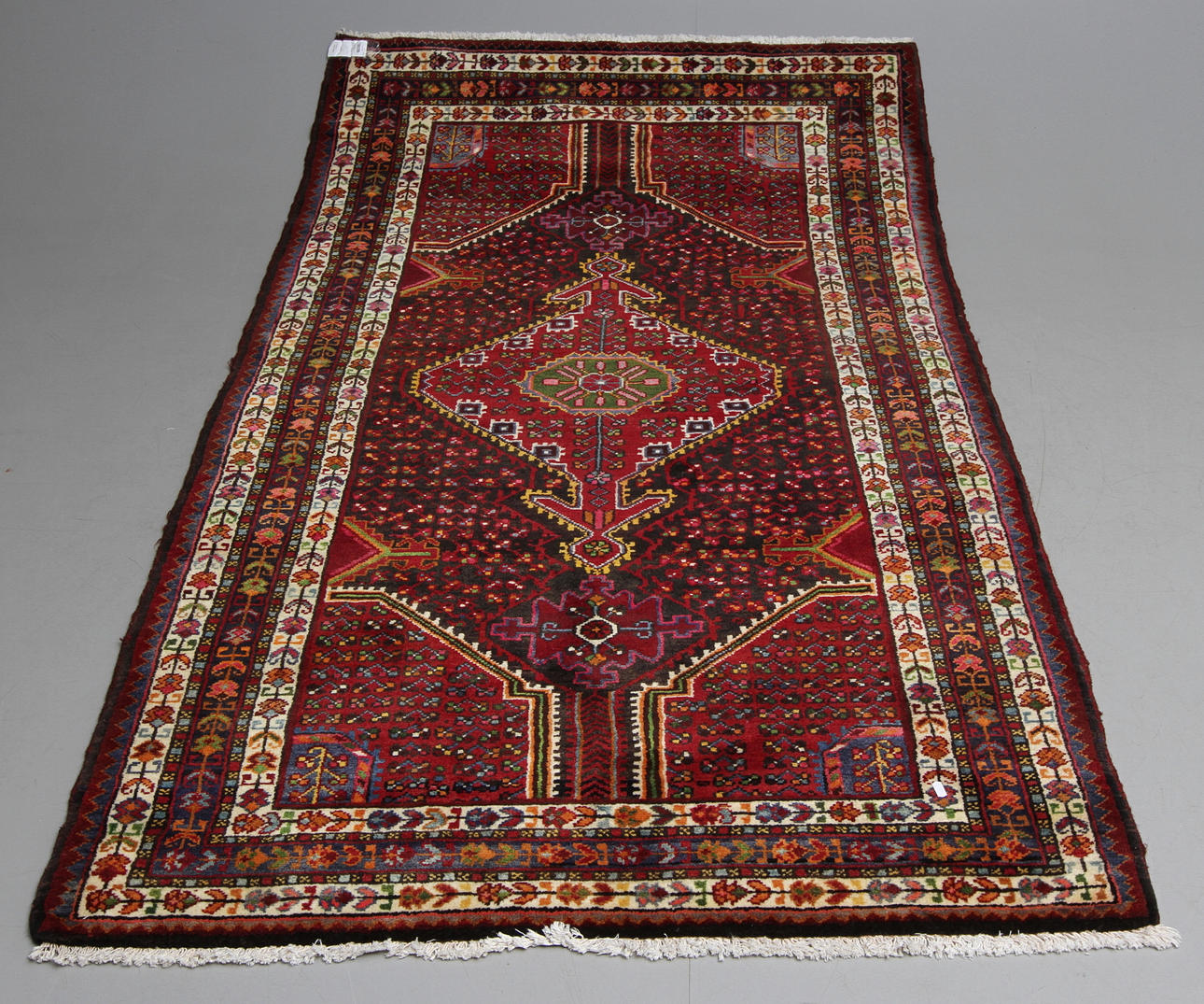 Orientmatta 225X 135 cm.