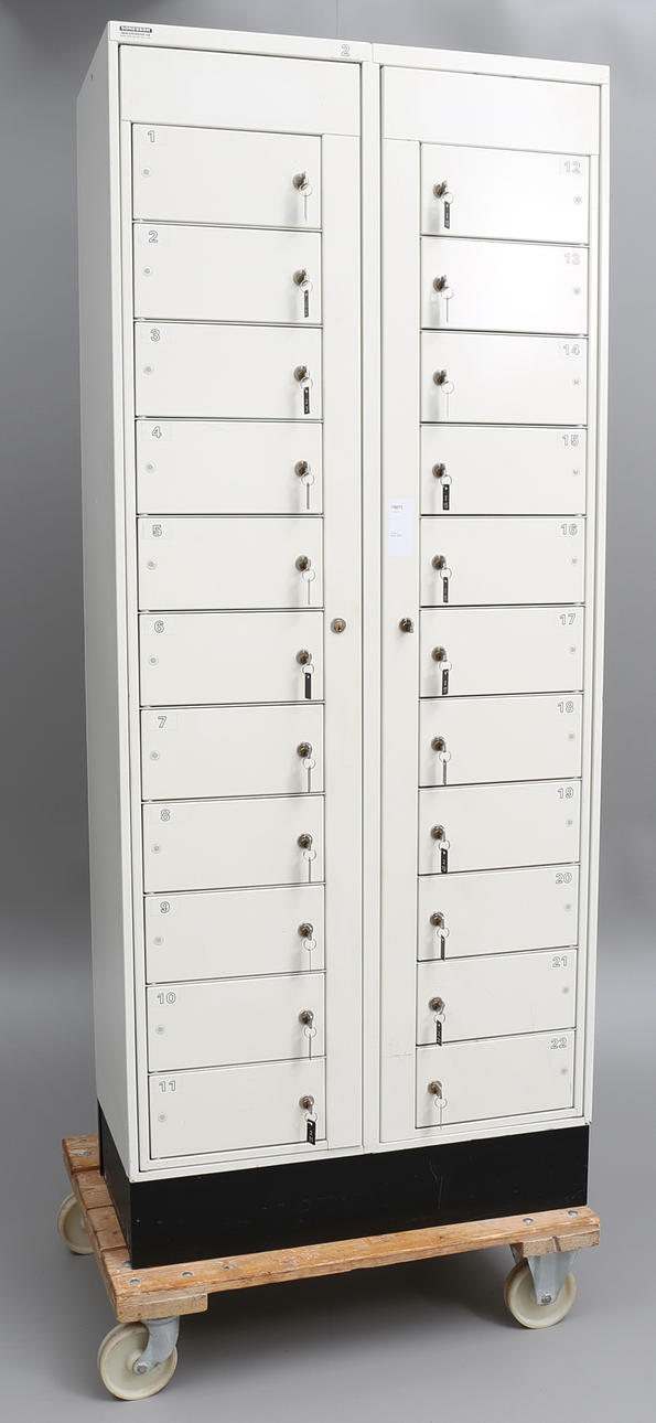 PLÅTSKÅP, 1900/2000-tal.