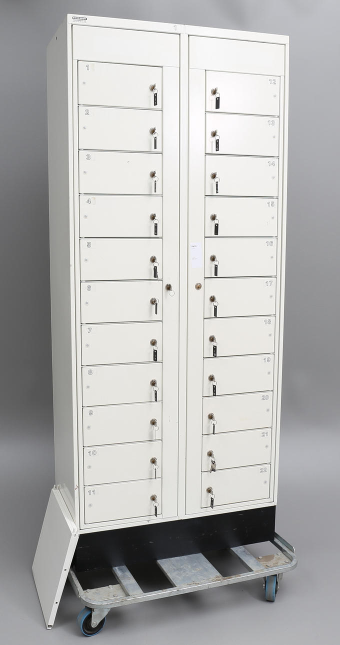 PLÅTSKÅP, 1900/2000-tal.