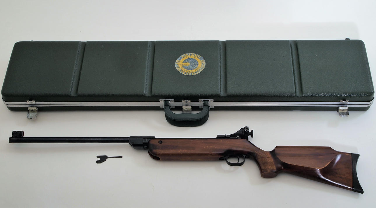 ILMAKIVÄÄRI WALTHER.