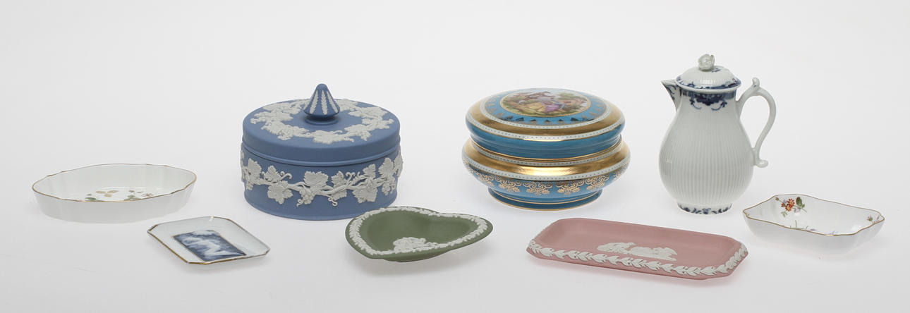 PARTI PORSLIN, 8 delar, bland annat Wedgwood, Josef Kuba Carlsbad.