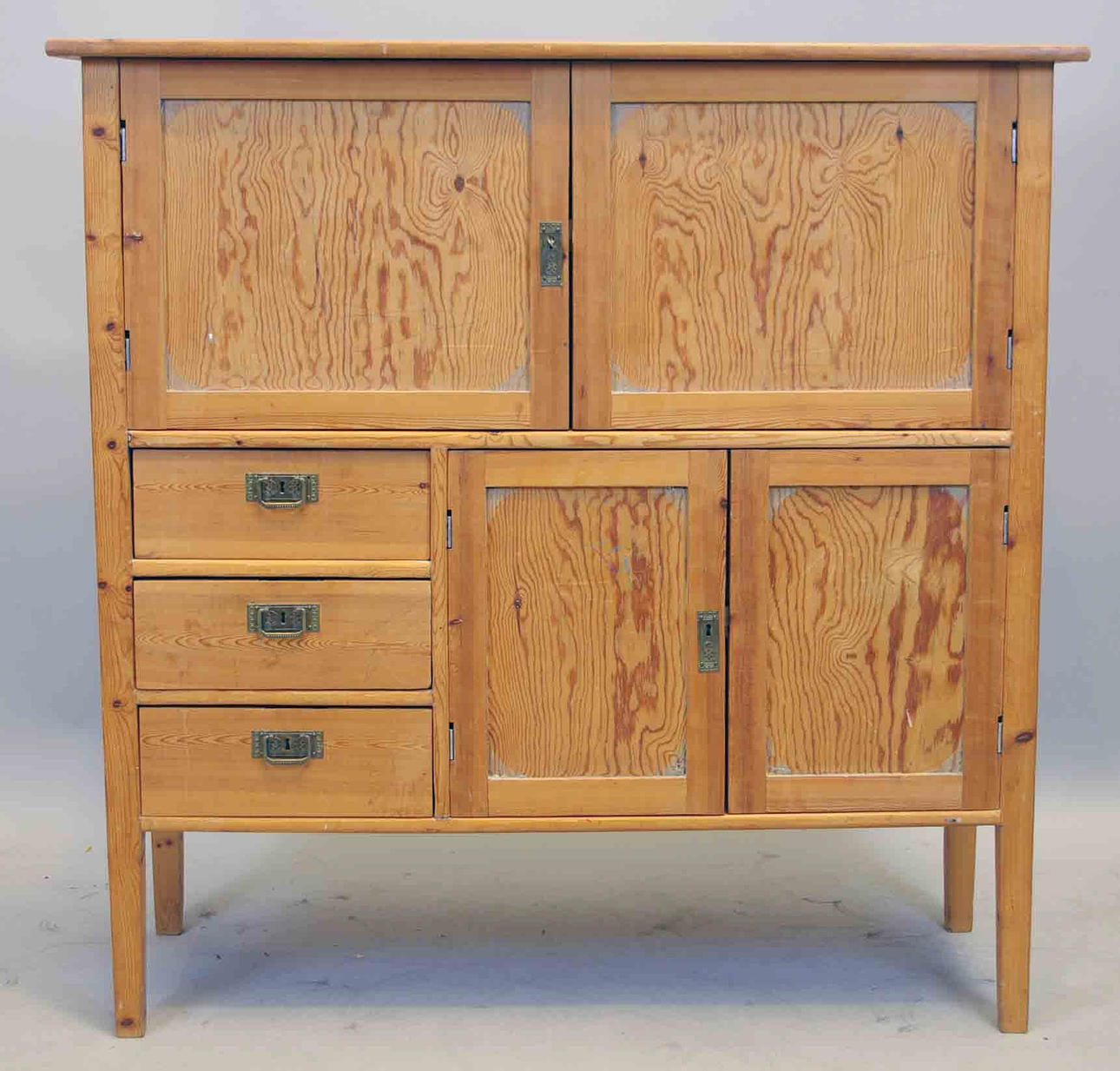 SKÅP, fur, sekelskiftet 1800/1900.