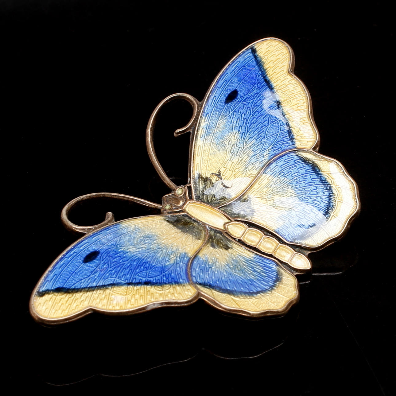 HROAR PRYDZ. Broche, sølv, emalje, sommerfugl.