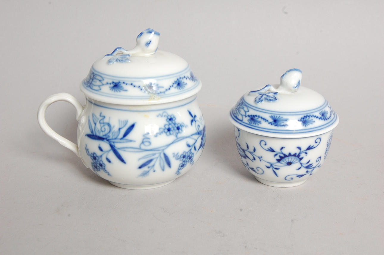 CREMEKOPPAR, 2 delar, porslin, Meissen.