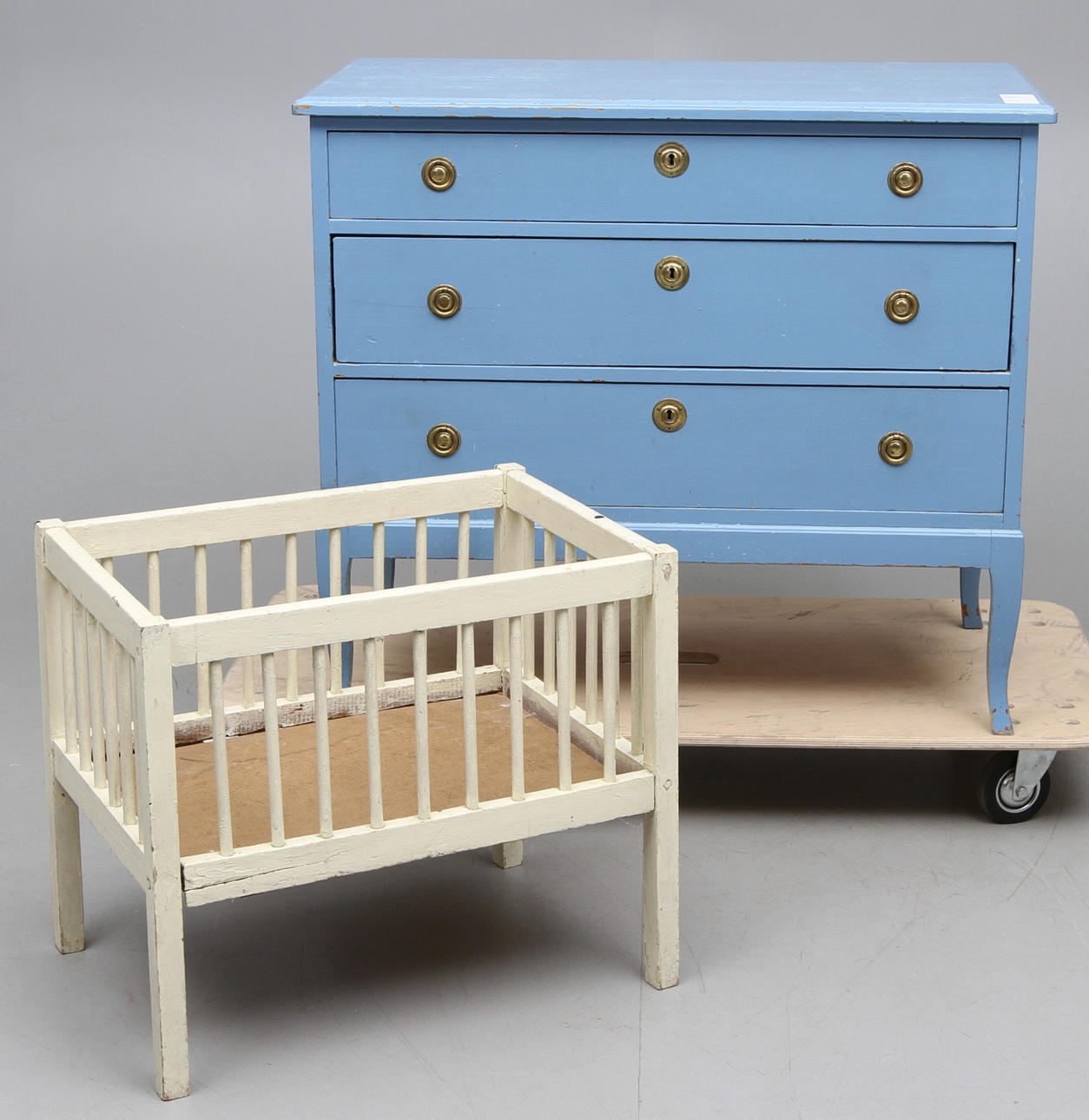 BYRÅ SAMT DOCKSÄNG, 1900 tal.