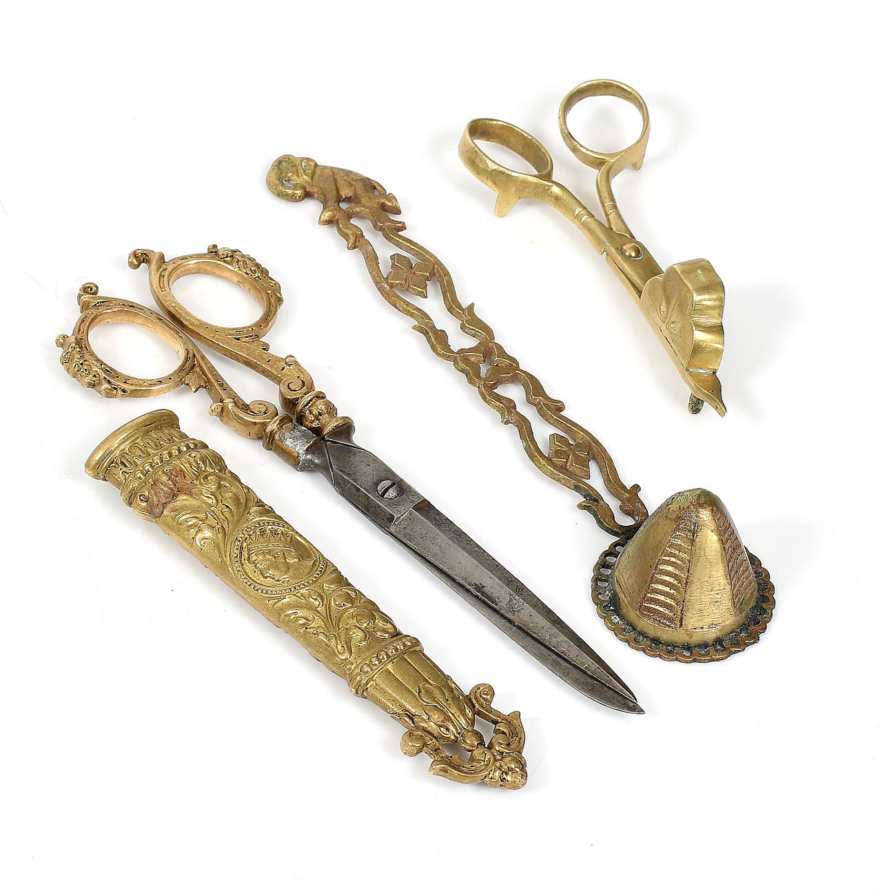 Klappschere, Lichtlöscher und Schere, 3 Teile, Messing, 18/1900.