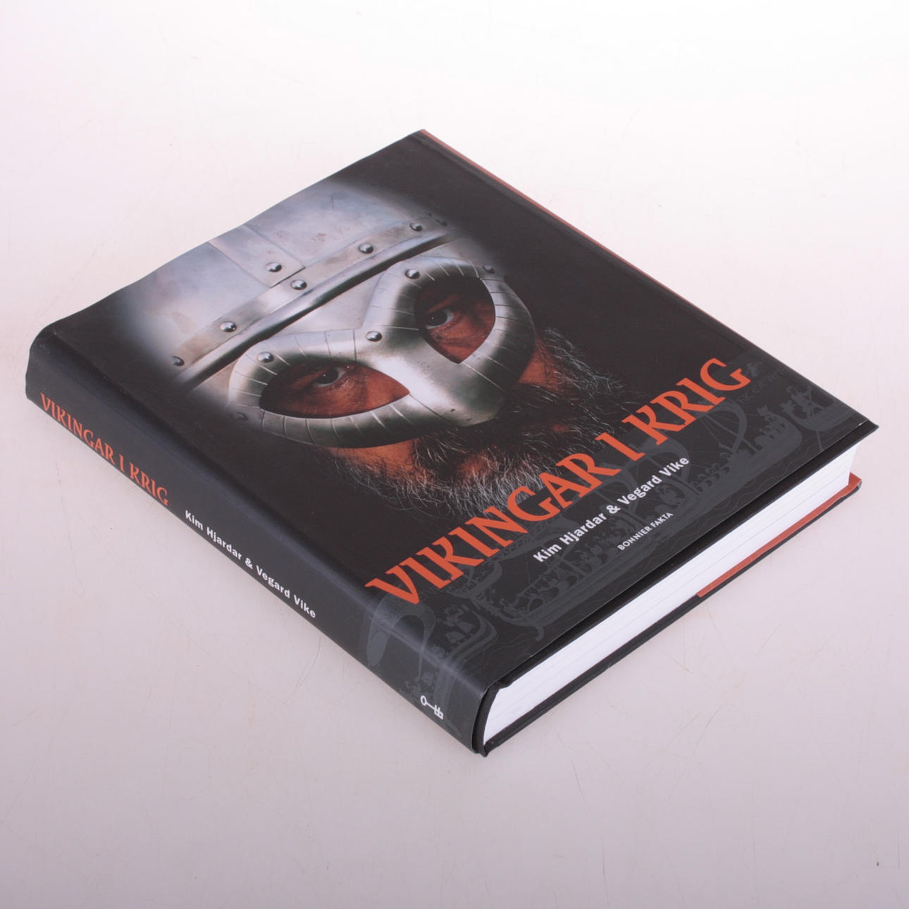 BOG, Vikinger i krig, Kim Hjardar - Vegard Vike.