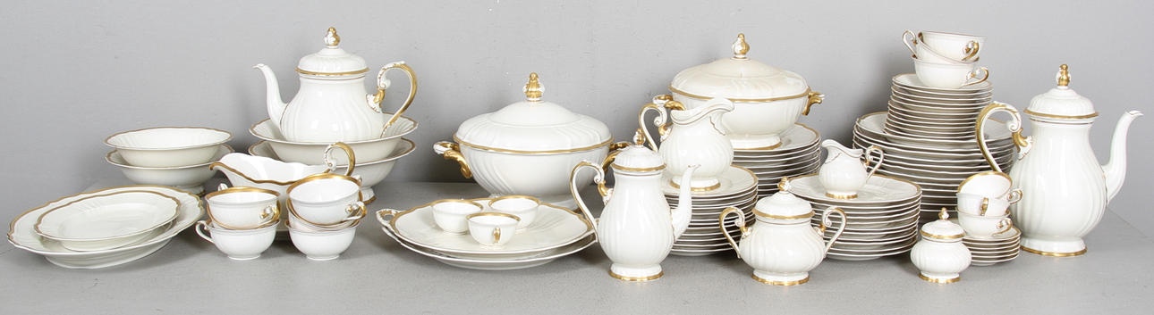 SERVIS, 83 delar, porslin, "Parzival", Rosenthal, Tyskland.