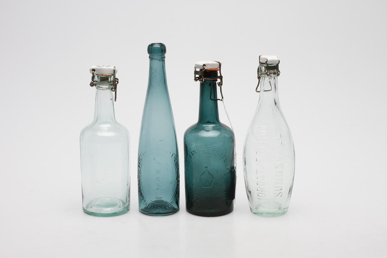 FLASKOR, 4 st, olika bryggeri.