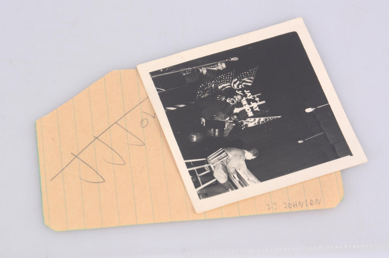 JAZZAUTOGRAF MED POLAROIDFOTO, JJ Johnson.