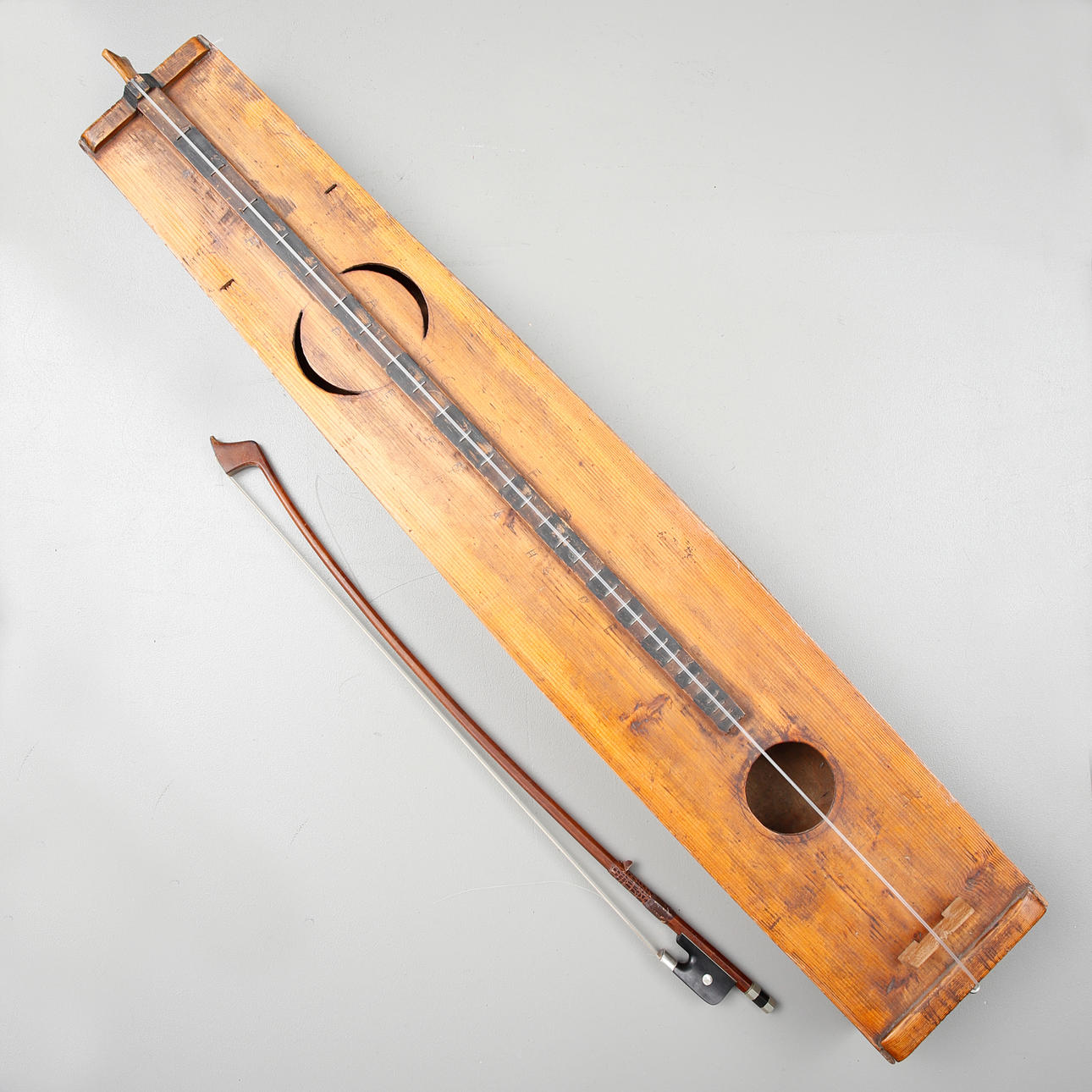 PSALMODICON 19th century, with bow.