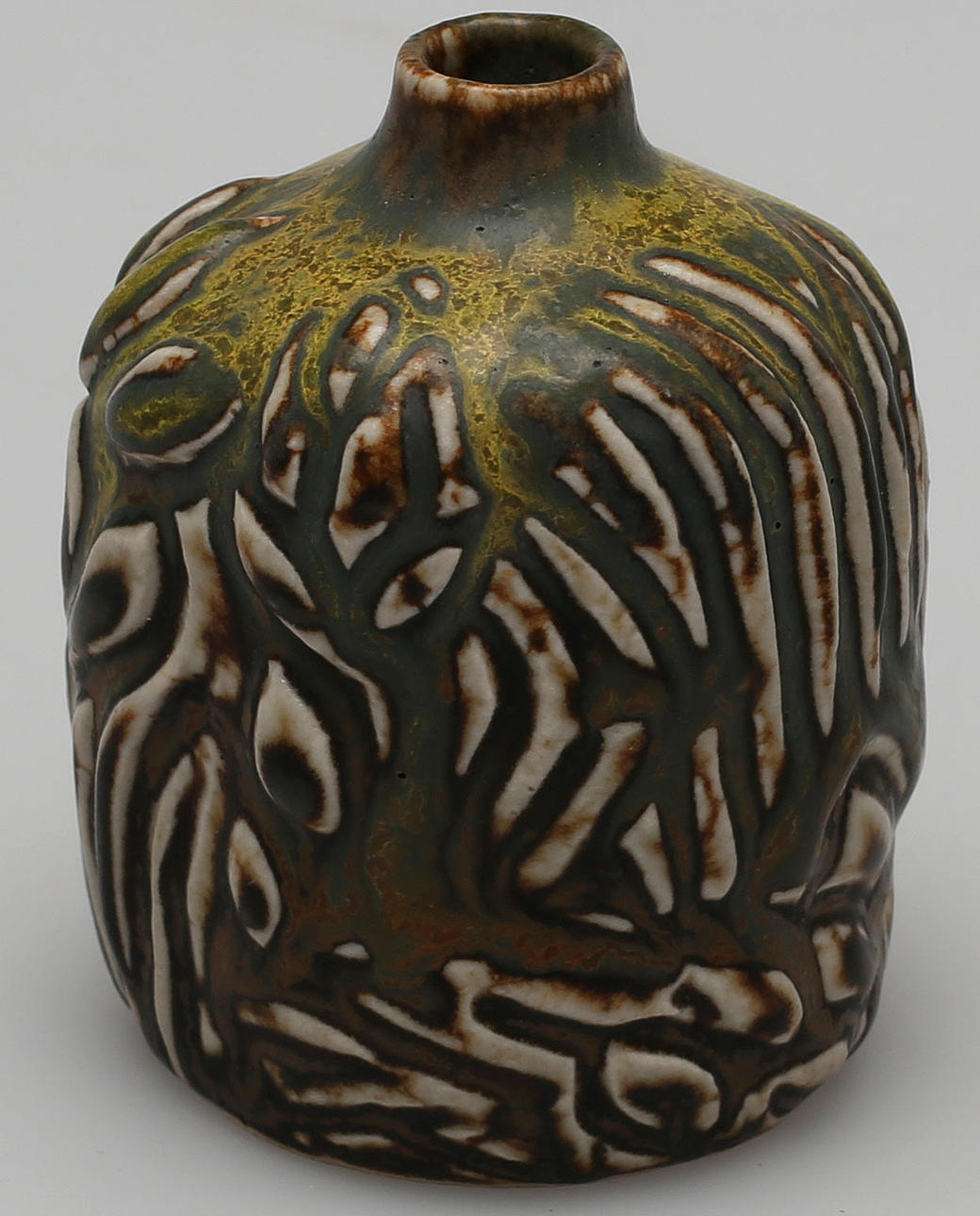 VAS, sungglaserat stengods, Axel Salto, Den Kongelige Porcelainsfabrik, Danmark.