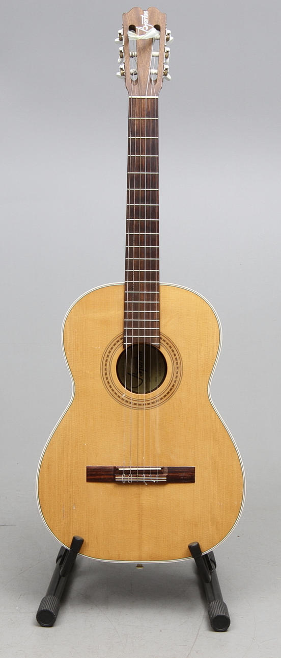 AKUSTISK GITARR, La Rita, Bjärton.